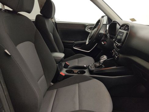 Used 2022 Kia Soul LX w/ Technology Package FWD image 21