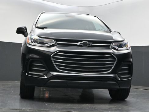 Used 2022 Chevrolet Trax LT w/ Midnight Edition AWD/4WD image 34