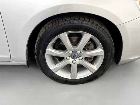 Used 2016 Volvo V60 T5 Platinum w/ Climate Package FWD image 32