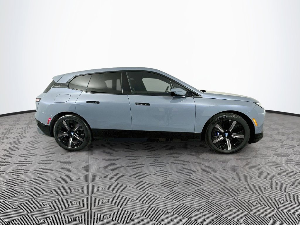 Used 2024 BMW iX M60 AWD/4WD image 10