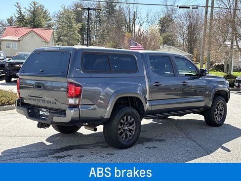 Used 2023 Toyota Tacoma SR5 w/ Technology Package image 10