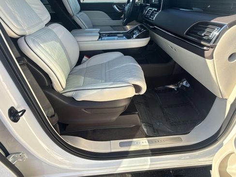 Certified 2023 Lincoln Navigator Black Label AWD/4WD image 32