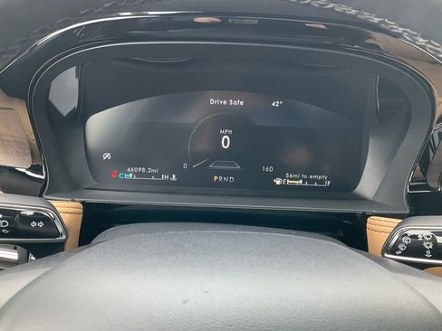 Used 2022 Lincoln Corsair Reserve w/ Equipment Group 201A image 9