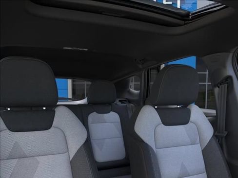 New 2026 Chevrolet Trax RS w/ Sunroof Package FWD image 24