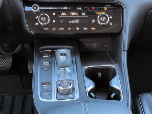 Used 2025 INFINITI QX60 Luxe image 20