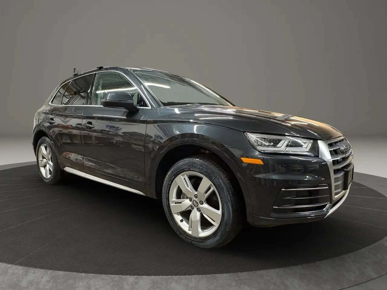 Used 2019 Audi Q5 2.0T Premium Plus AWD/4WD image 2
