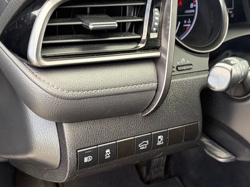 Used 2021 Toyota Camry SE w/ Carpet Mat Package (TMS) FWD image 7