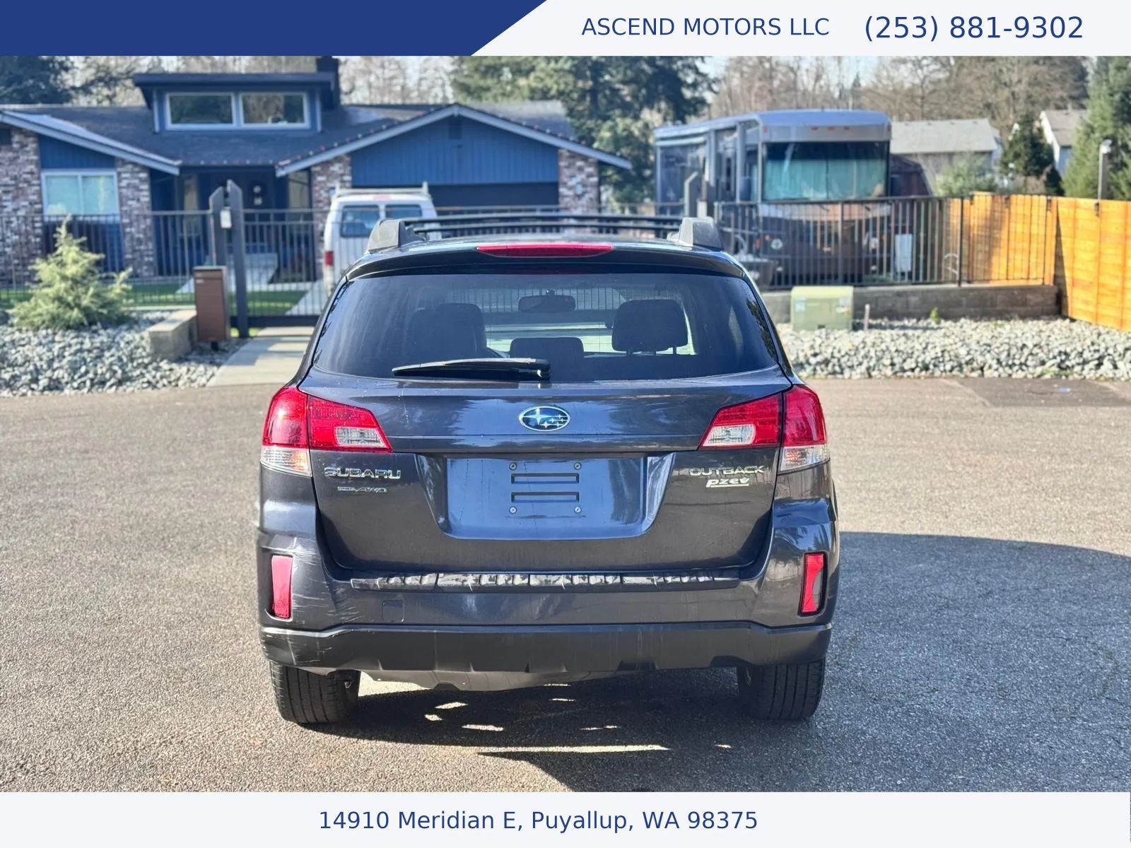 Used 2010 Subaru Outback 2.5i Limited AWD/4WD image 4