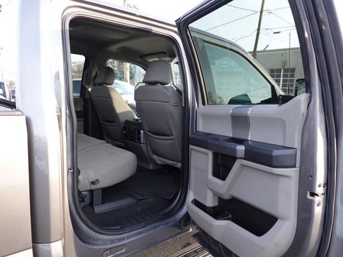 Used 2022 Ford F250 XLT w/ Black Appearance Package image 24