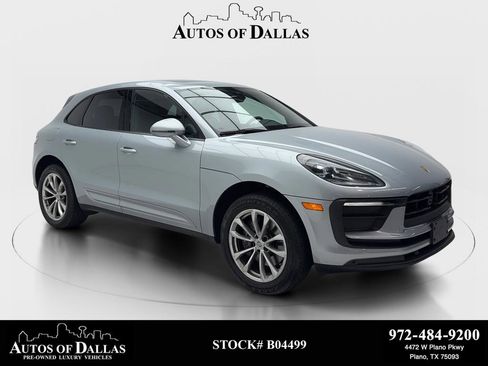 Used 2024 Porsche Macan AWD/4WD image 1
