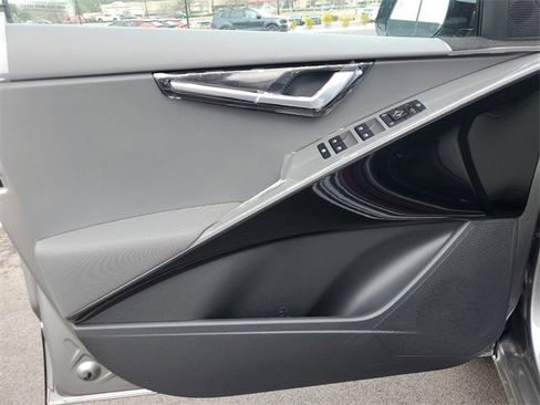 New 2025 Kia Niro EX Touring image 21