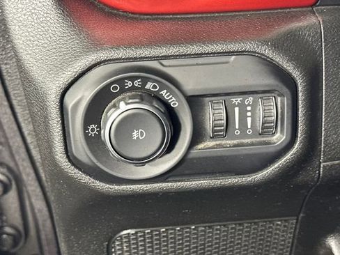 Used 2019 Jeep Wrangler Unlimited Rubicon AWD/4WD image 18