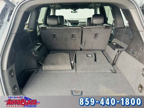 Used 2023 Cadillac XT6 Luxury image 21