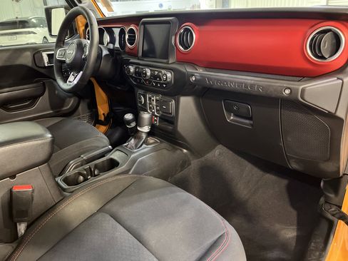 Used 2021 Jeep Wrangler Unlimited Rubicon image 33