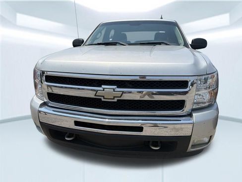 Used 2011 Chevrolet Silverado 1500 LT w/ All-Star Edition AWD/4WD image 2