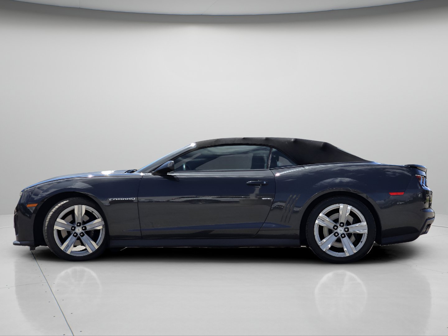 Used 2013 Chevrolet Camaro ZL1 RWD image 18