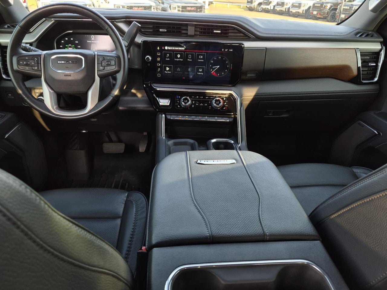 Certified 2025 GMC Sierra 2500 Denali AWD/4WD image 16