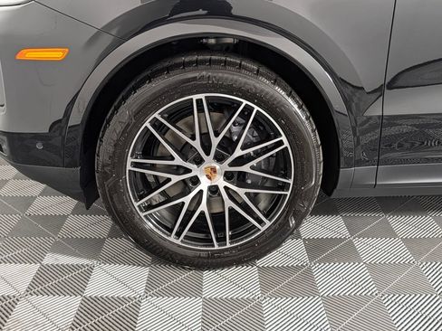 New 2026 Porsche Cayenne AWD/4WD image 11