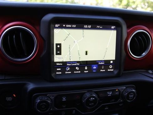 Used 2023 Jeep Wrangler Rubicon image 21