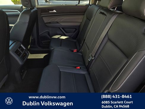 Used 2023 Volkswagen Atlas SEL AWD/4WD image 12
