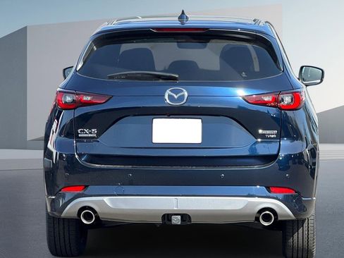 New 2025 MAZDA CX-5 Signature image 4