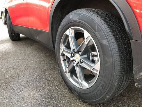 Certified 2025 Chevrolet Blazer LT image 11