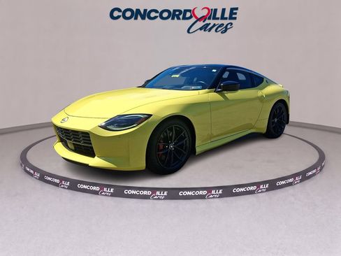 Certified 2024 Nissan Z Performance w/ Floor Mat Package RWD image 4