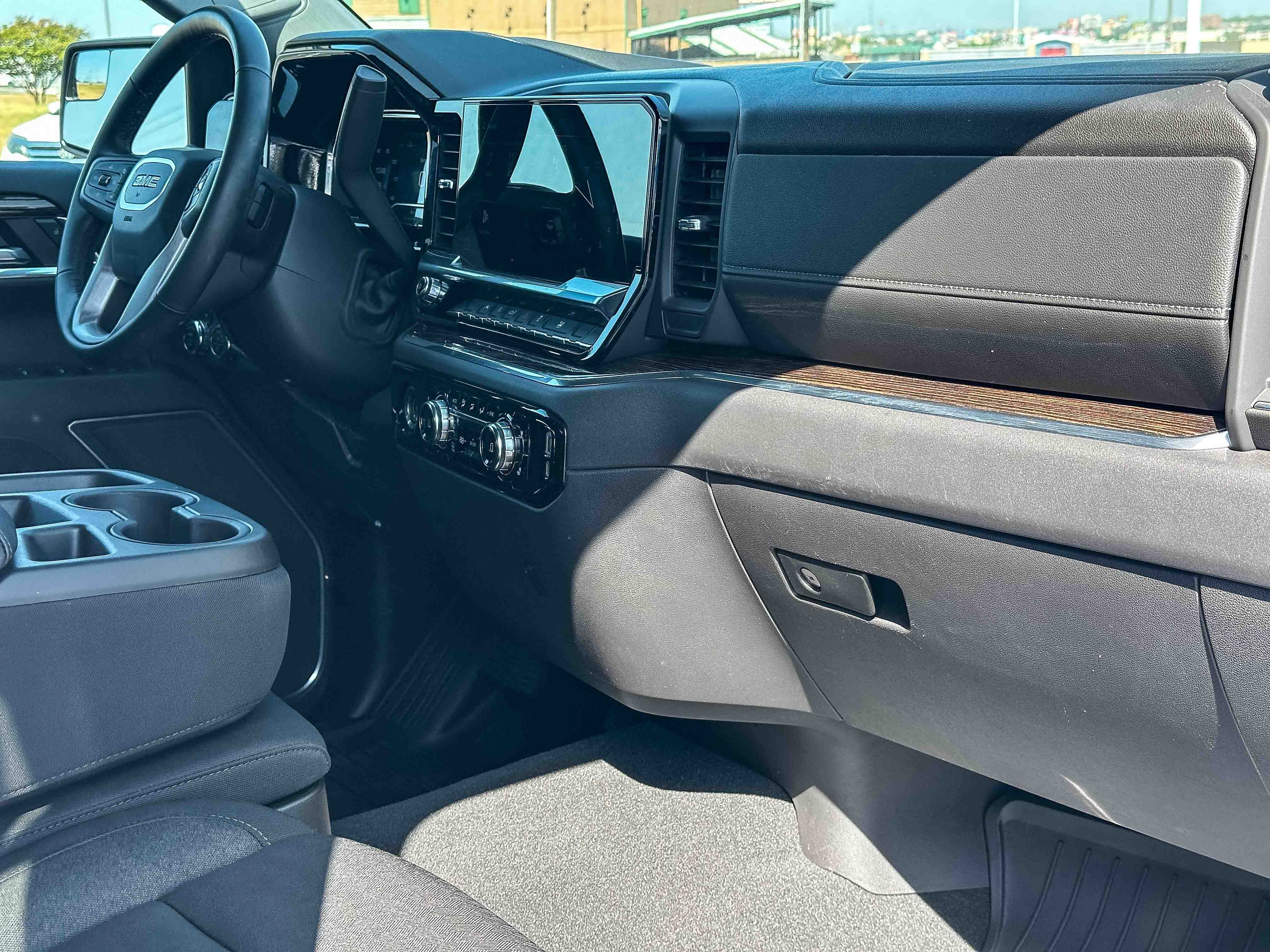 Used 2024 GMC Sierra 1500 Elevation AWD/4WD image 22