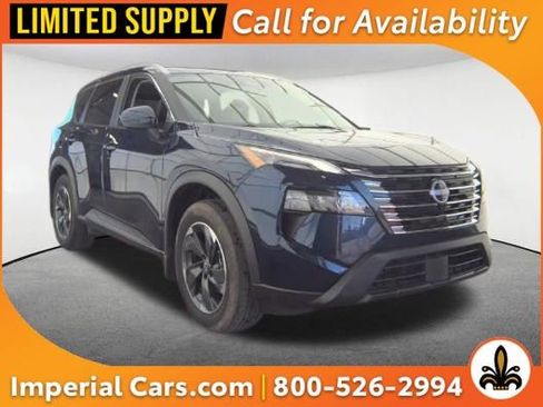 Used 2024 Nissan Rogue SV w/ SV Premium Package AWD/4WD image 1