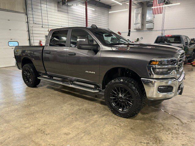 Used 2025 RAM 2500 Big Horn AWD/4WD image 6