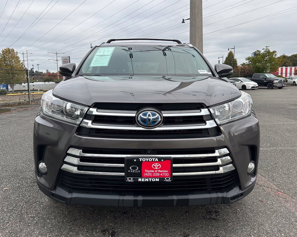 Used 2017 Toyota Highlander Limited Platinum AWD/4WD image 2