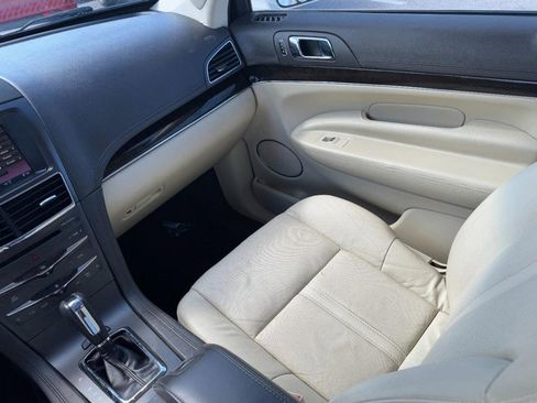Used 2014 Lincoln MKT AWD w/ Equipment Group 201A image 11