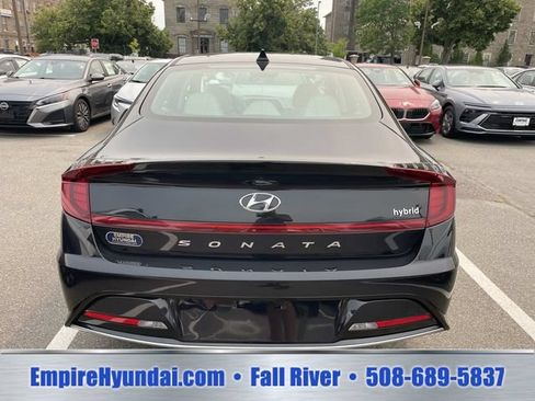 Used 2023 Hyundai Sonata SEL w/ Cargo Package FWD image 4