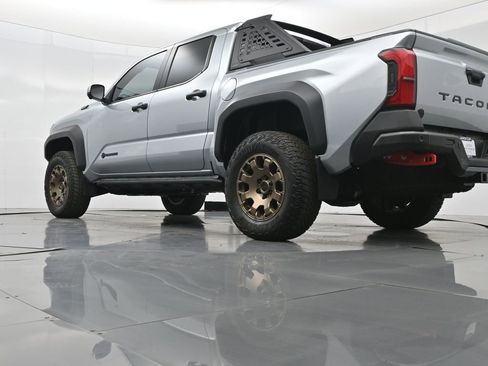 Used 2024 Toyota Tacoma Trailhunter image 51