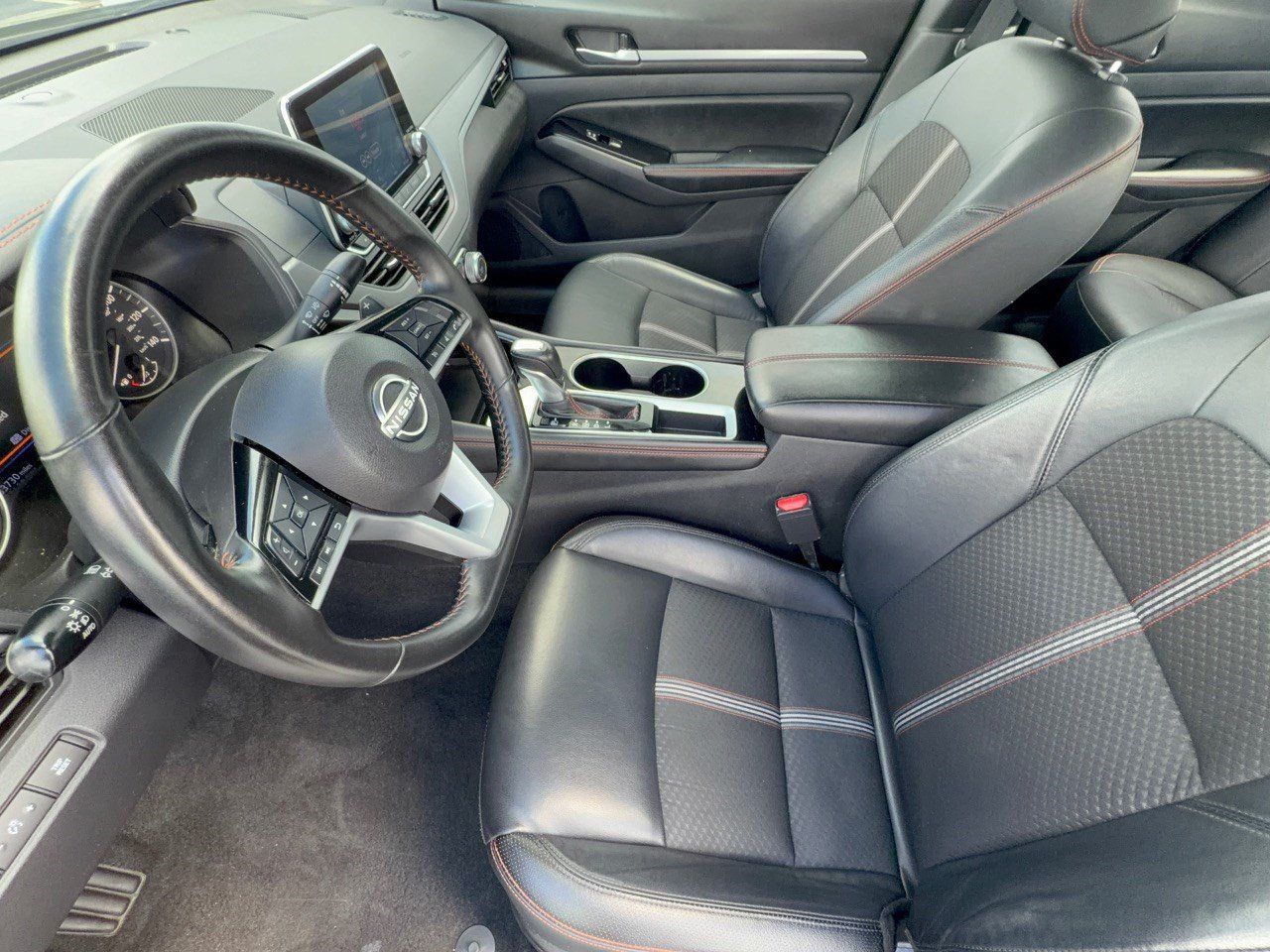 Used 2025 Nissan Altima 2.5 SR FWD image 5