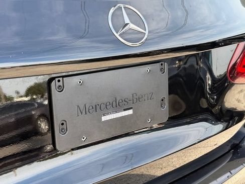 Used 2022 Mercedes-Benz GLC 300 image 9