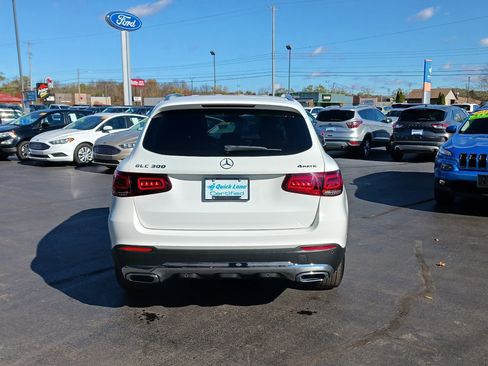 Used 2021 Mercedes-Benz GLC 300 4MATIC image 9