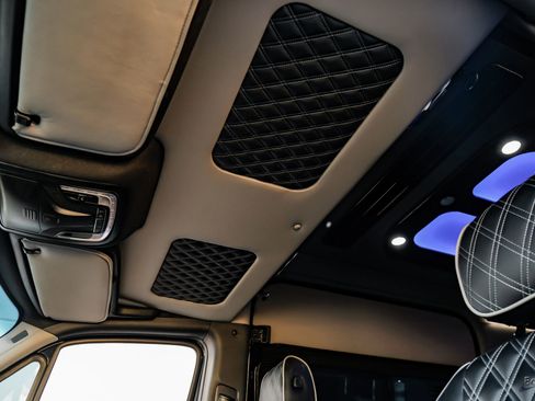 Used 2023 Mercedes-Benz Sprinter 3500 image 40