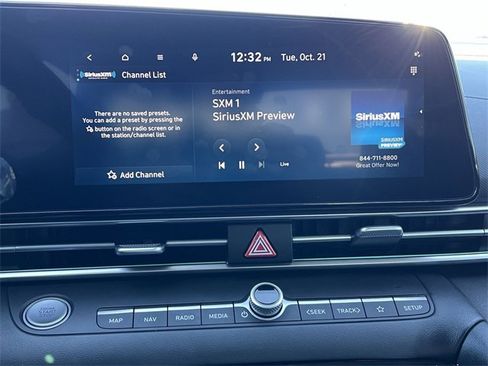 Used 2024 Hyundai Elantra Limited image 6