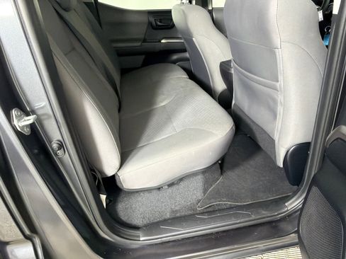 Used 2021 Toyota Tacoma SR5 RWD image 15