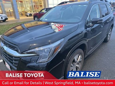 Used 2023 Subaru Ascent Premium w/ Convenience Package AWD/4WD image 1