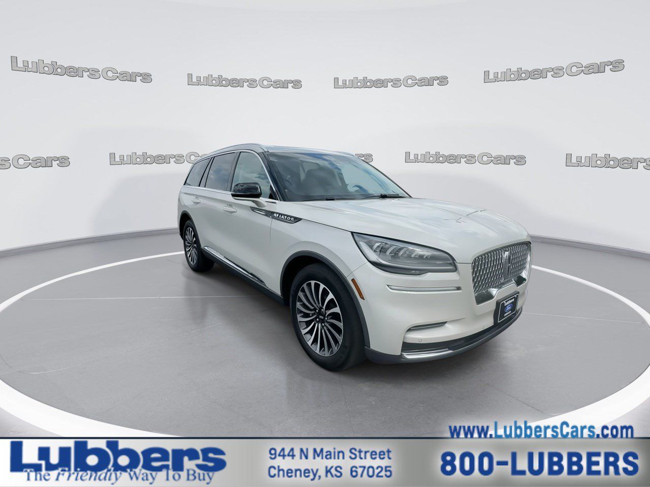 Used 2023 Lincoln Aviator 2WD w/ Premium Package image 2
