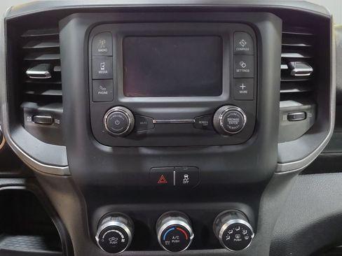 Used 2020 RAM 5500 Tradesman w/ Chrome Appearance Group AWD/4WD image 22