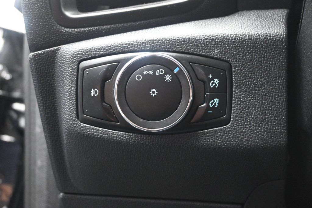 Used 2019 Ford EcoSport SE w/ SE Convenience Package FWD image 17