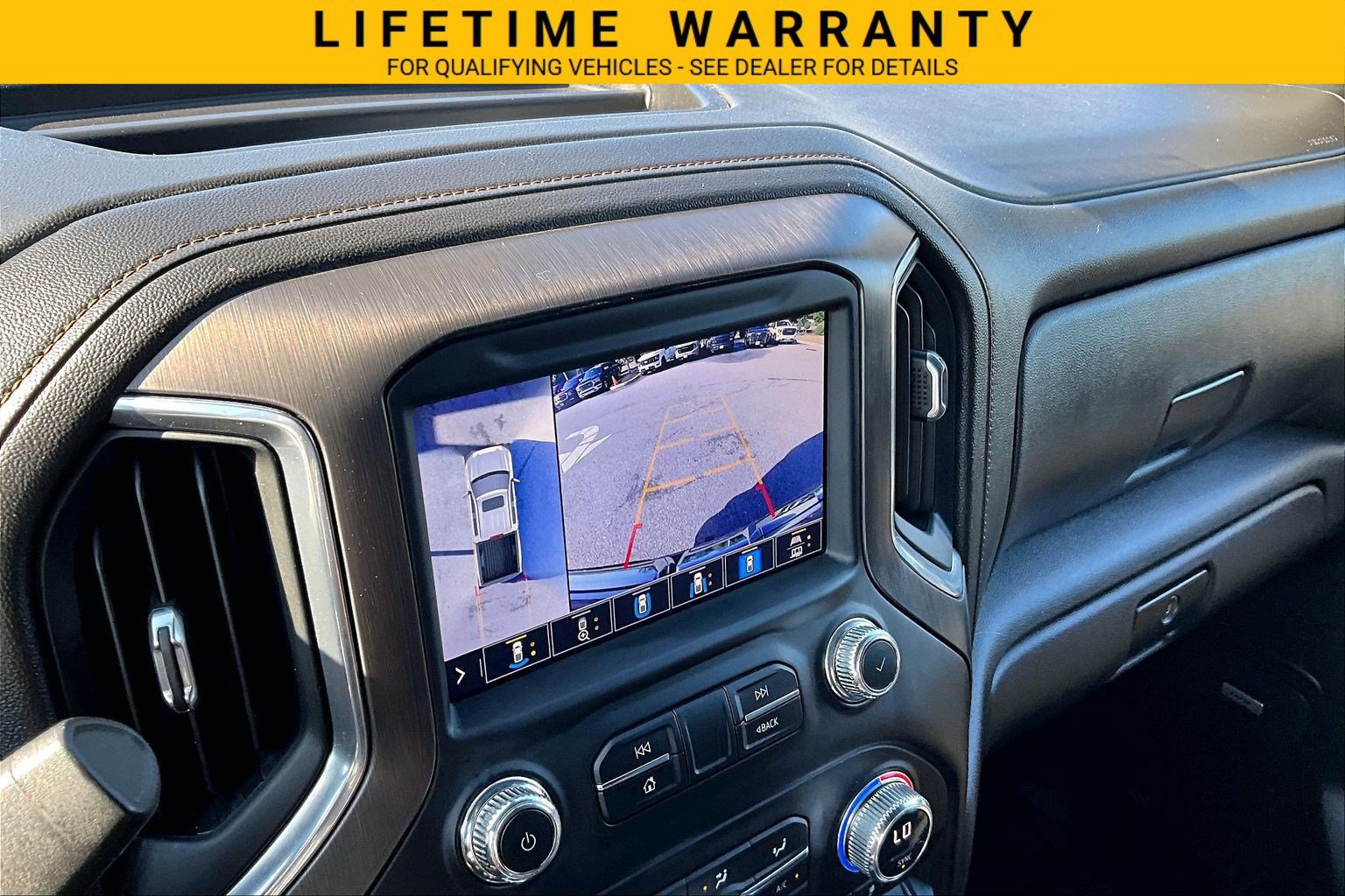 Certified 2022 GMC Sierra 1500 AT4 w/ AT4 Carbonpro Edition AWD/4WD image 27