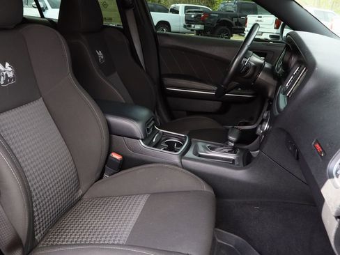 Used 2022 Dodge Charger Scat Pack w/ Dynamics Package image 25