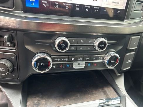 Used 2023 Ford F250 Lariat w/ Lariat Ultimate Package AWD/4WD image 25