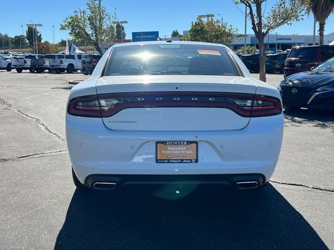Certified 2022 Dodge Charger SXT image 5
