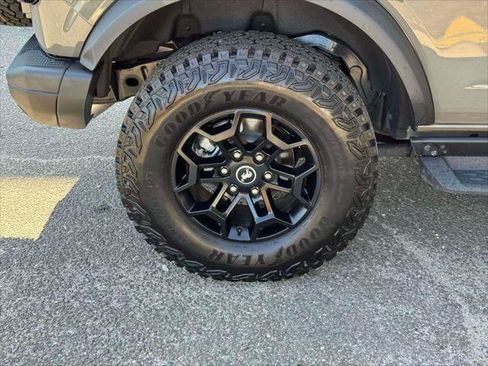 Used 2026 Ford Bronco Badlands AWD/4WD image 10