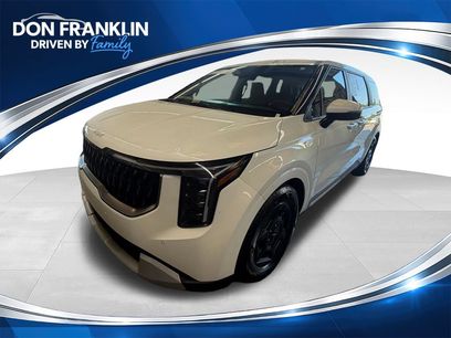 Used 2025 Kia Carnival